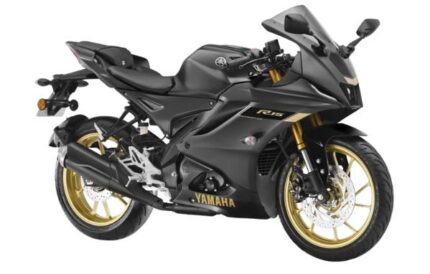 yamaha R15 1